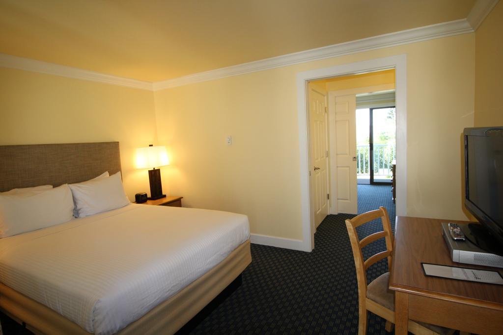 Anacortes Ship Harbor Inn Ngoại thất bức ảnh