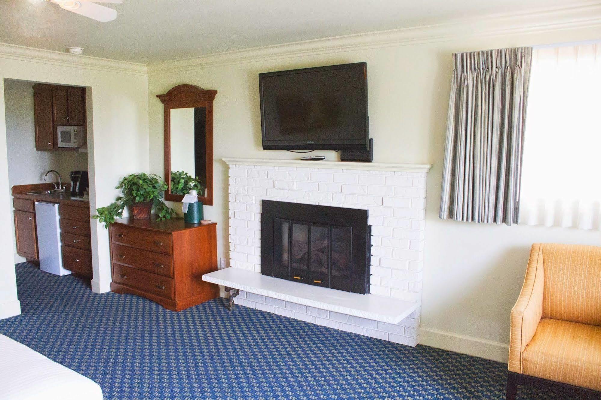 Anacortes Ship Harbor Inn Ngoại thất bức ảnh