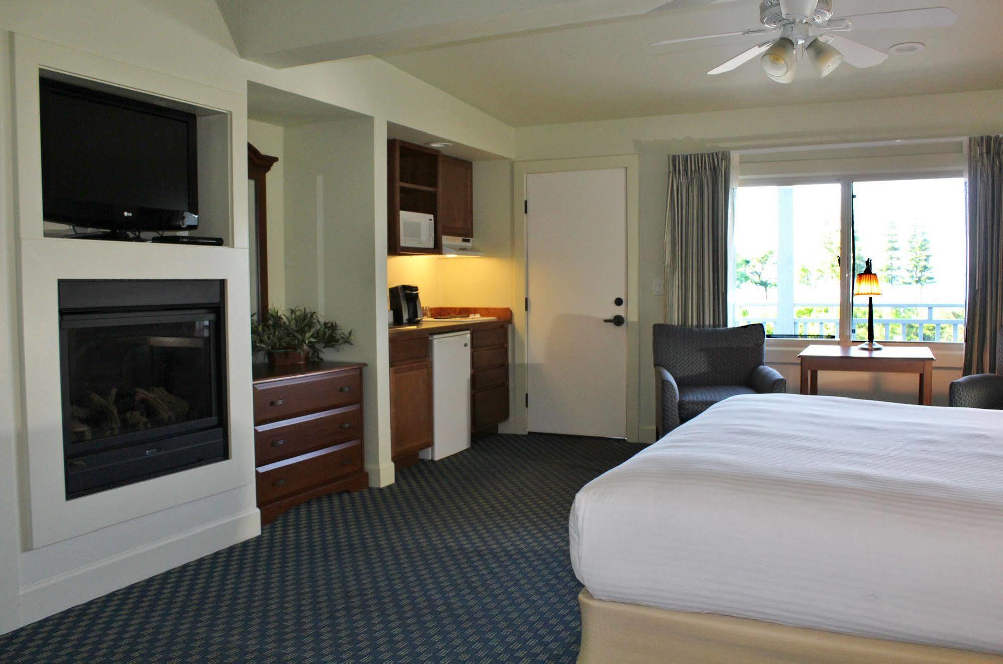 Anacortes Ship Harbor Inn Ngoại thất bức ảnh